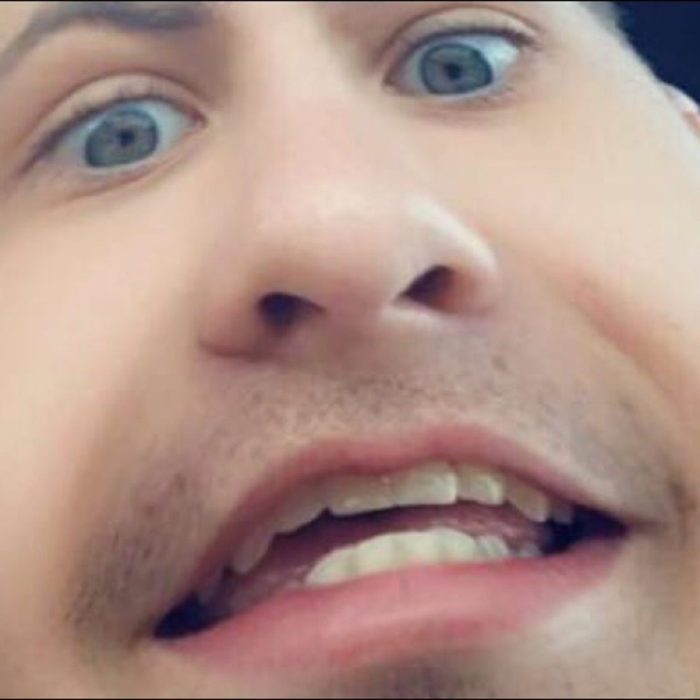 Meet your Posher, Zach